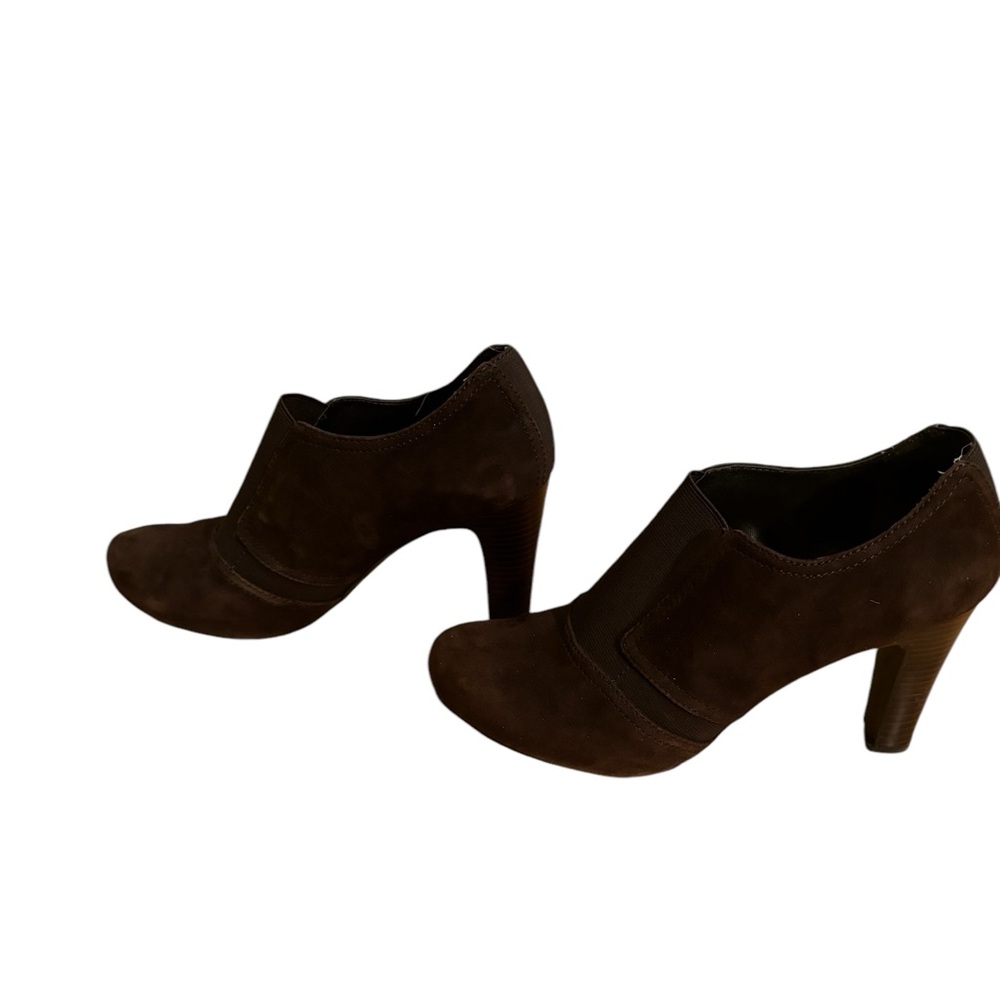 Franco Sarto Chocolate Suede Pumps - Artist’s Collection - Size 8.5M